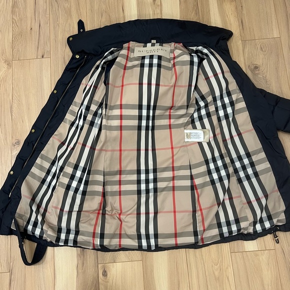 Burberry Winter Jacket Size S - Picture 5 of 8